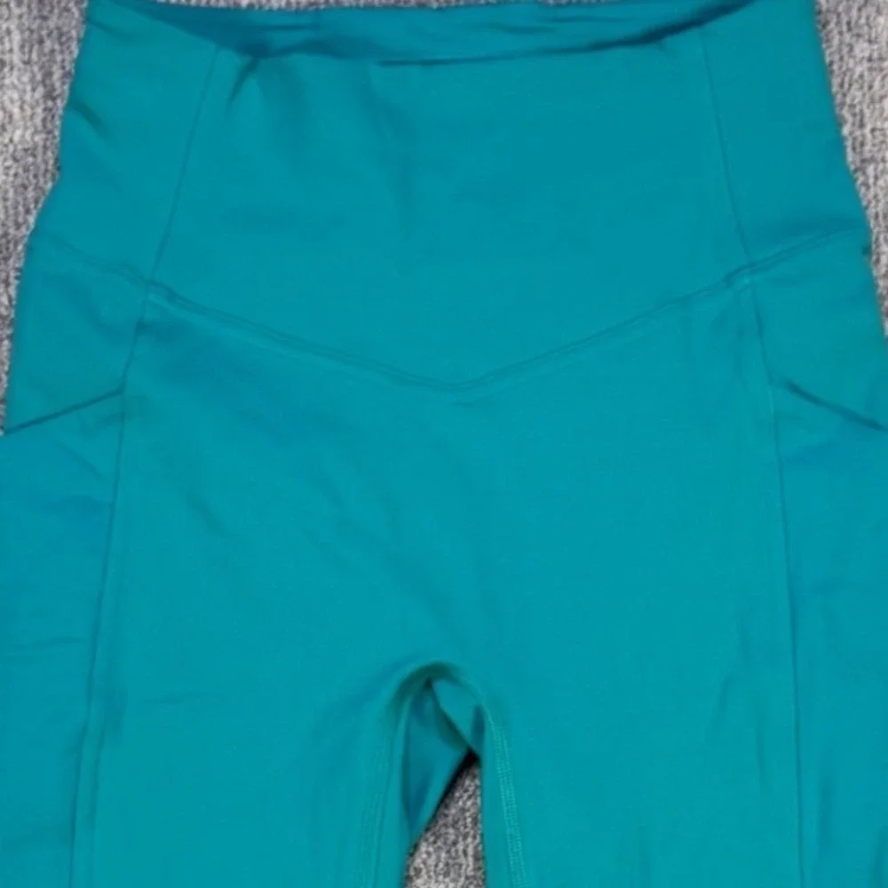 Lululemon Wunder Train High Rise Tight Pockets Size 4 Teal 23.5 Inseam - Picture 4 of 11